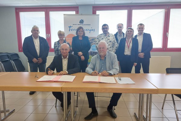 Signature de la convention pour le FESAT de Faulquemont